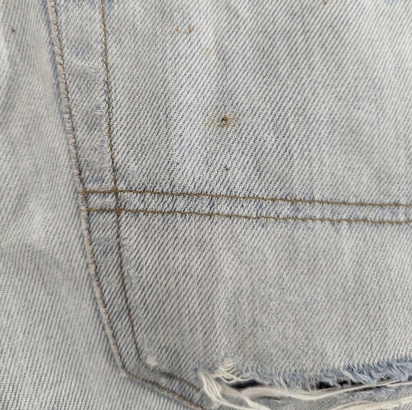 Tommy Hilfiger vintage distressed jean denim shorts for men 34 x 30 - Picture 10 of 11